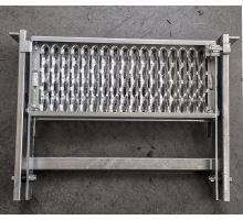 Schůdek dvoustupňový  - výklopný 620/516, žzink, kvalitní 3D protiskluz, nezakrývá SPZ (10)