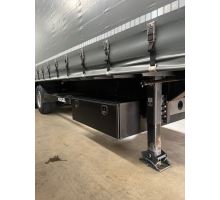 Koš na palety a rezervu, 4x EUROPLEX, 1250x410x2450mm, RAL9005, plyn.vzp., pro Lowdeck (2)